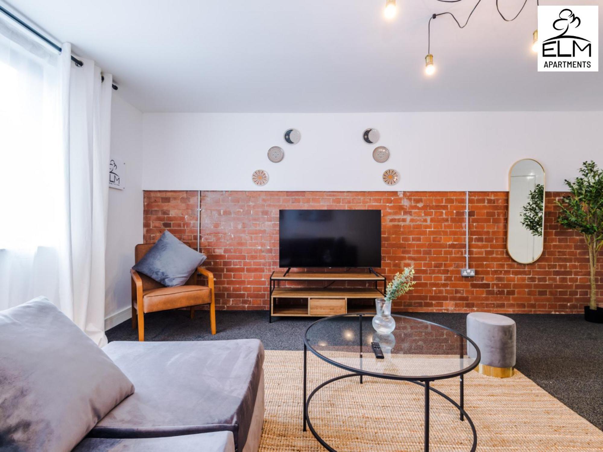 Elm Aparthotel , Collection Of Apartments Available Near Media City , Free Parking Манчестер Экстерьер фото