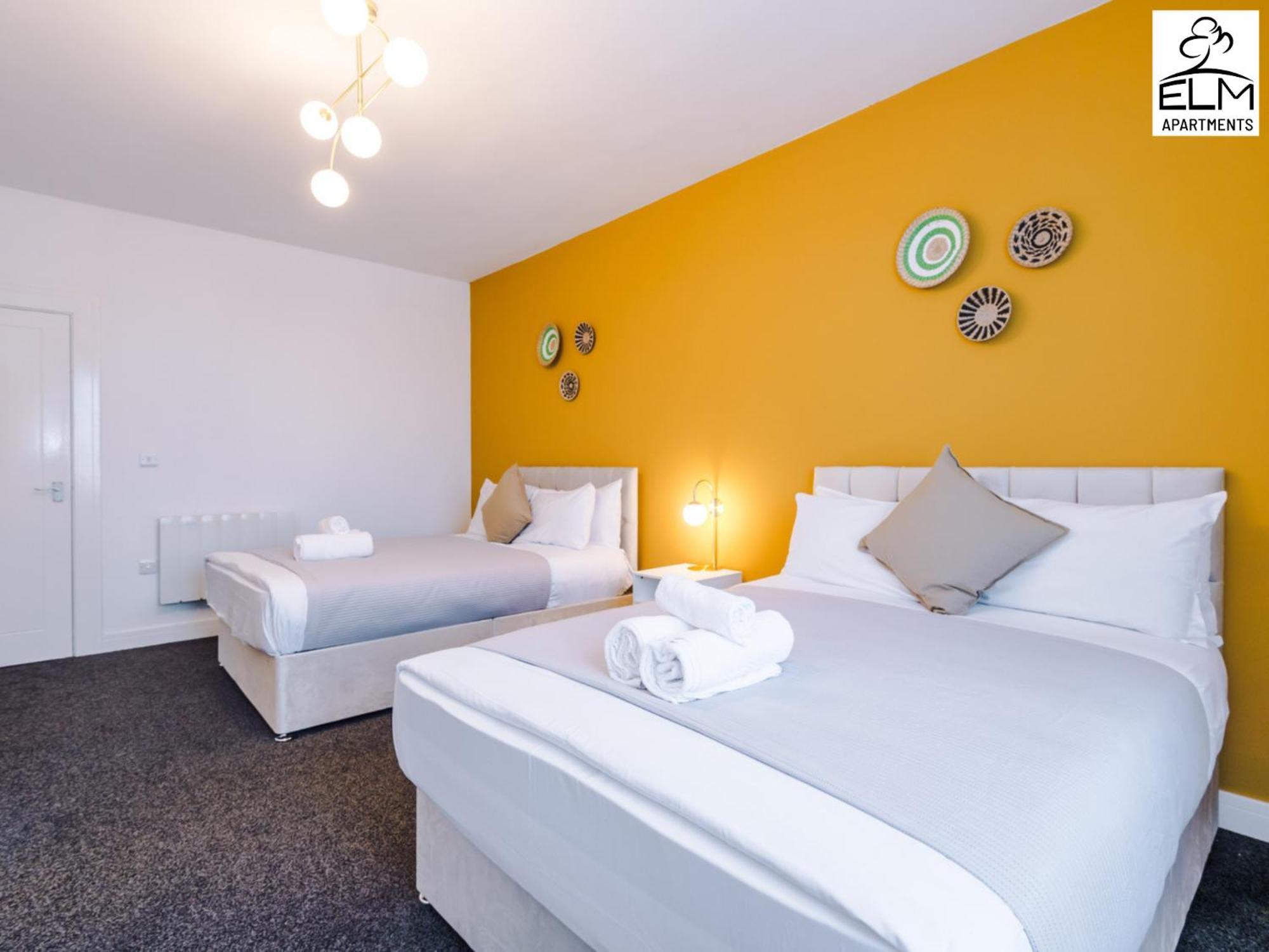 Elm Aparthotel , Collection Of Apartments Available Near Media City , Free Parking Манчестер Экстерьер фото